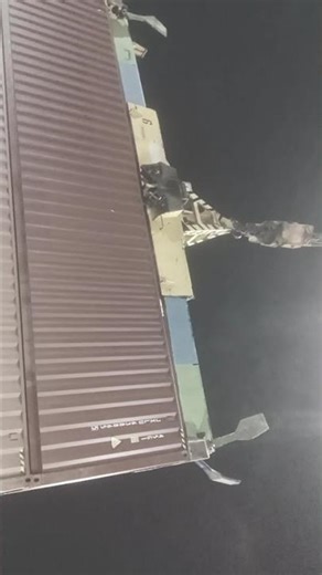 mobile crane loading is 40tf container on the barge Miami vessel to boarded terminal unit #seagroup