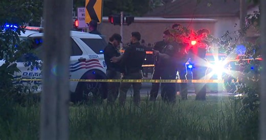 Trooper shot, suspect killed after exchanging gunfire during traffic stop in Detroit