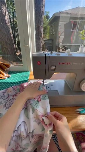 Turn a thrifted tablecloth into this! 😱😍