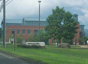 On Campus - Canton College Students