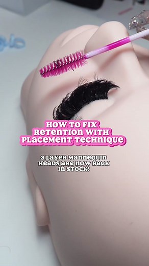 That’s why it’s so important as a lash artist to pay attention to the tiny details! Wrongful placement is so easy to miss. If you have been doing everything correctly and by the book & your retention is still not up to standards, double check your placement technique. Our 3 layer mannequin heads are back in stock! 😮‍💨 Practicing on a 3 layer mannequin head will help you prepare to take on clients. This 3 layer mannequin head is reusable so no you don’t have to keep buying eyelids! After practi