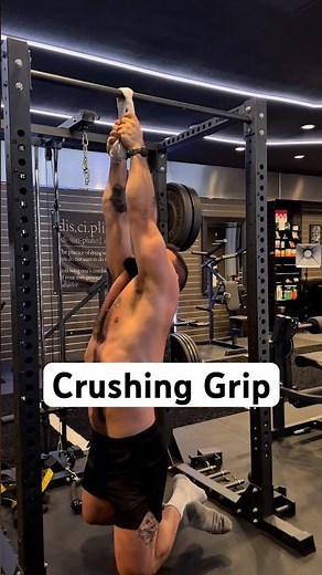 This Pull-Up Variation Builds Brutal Grip Strength