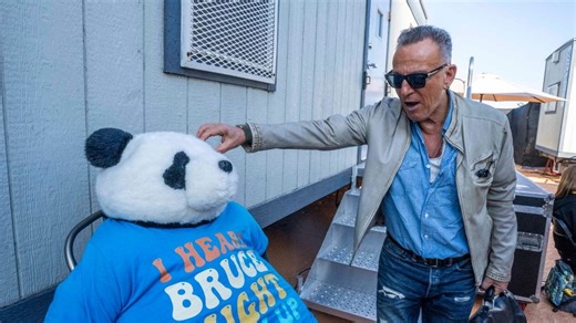 Bruce Springsteen shares photos from backstage at Sea Hear Now in Asbury Park
