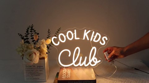 Cool Kids Club Neon Sign for Classroom Decor, Dimmable USB Powered Warm White Classroom LED Light Up Signs For Classroom Kid's Playroom Playhouse Reading Corner Book Club Library Bookworm Gift