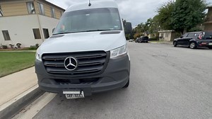 23K views · 627 reactions | အမျိုး တို့ရေ လူပျိုကြီး ရဲ့ Mercedes Benz Sprinter Van 2500 ကို ကြည့်ရ​အောင် ဒီတပတ်တော့ လူပျိုကြီး ကို အရိုး ထုတ်မယ့် ဗီဒီရိုတွေ တင်တော့မယ် #beetravelsusa #davidlisubee #hollywoodsign #highlights #CargoVanLife | David Lisu Bee Bya | Facebook