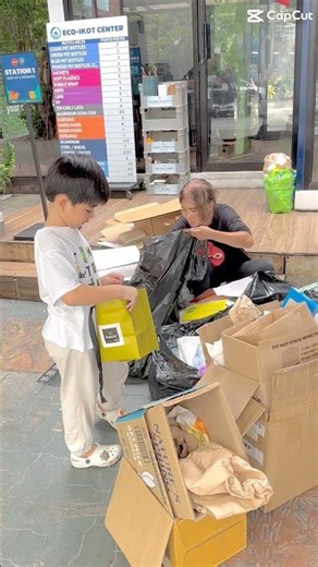 Teach children to Reduce, Reuse, Recycle #rethinkrecycling #socialplastic #recyclenow