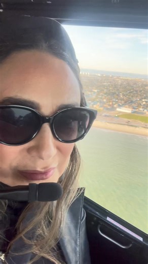 My wish for everyone this 2026 is that you Soar High & Stay Positive! ❤️🎉✨💫 Mi deseo para todos este 2026 es que Vuelen Alto y se Mantengan Positivos! ❤️🎉✨💫 #grateful #thankful #blessed #happynewyear2026 #health #wealth #happiness | Lin Cee Fit