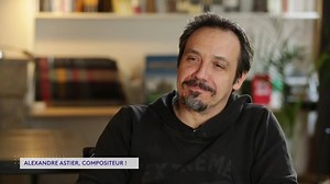 1M views · 12K reactions | [#ITV] ALEXANDRE ASTIER, COMPOSITEUR ! Rencontre avec Alexandre Astier, compositeur de la bande-originale de Kaamelott-Premier Volet. Sortie le 27 novembre chez Deutsche Grammophon. La suite de l'interview sera à découvir lors de la sortie du film. Télématin France 2 | Alex Jaffray | Facebook