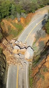 9.7K reactions · 44 shares | Tảng lớn xe hog múc được thì cho nổ nhỏ  | Nguyễn Hoàng Phương | Facebook