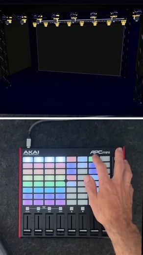 J'aime trop cette musique 🎶 🎶 Découvrez la puissance du Rec Lumiere de MyStrow et de son interface inspiré des logiciels de Montage Video. MyStrow est dispo sur Mac et sur Pc, lien dans la bio #frenchcreator #akaipro #mystrow
