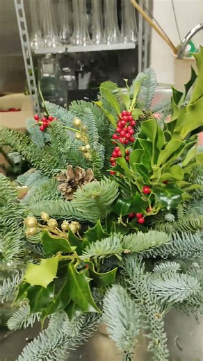 Xmas flower arrangements.. #motivation #love