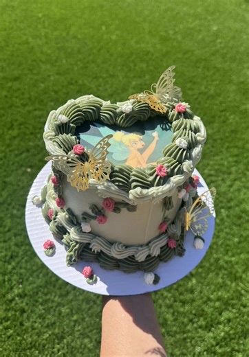 Tinkerbell Cake: A Magical Delight
