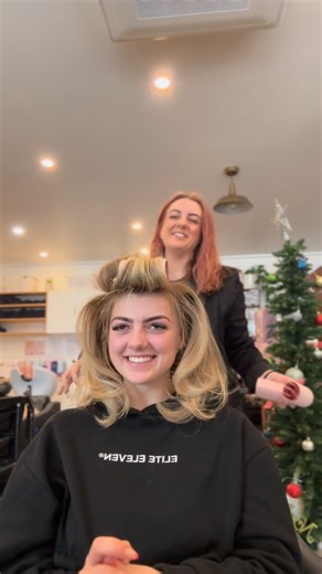 Daylesford Hairdresser & Makeup Bar on Instagram: "Scroll past all the awful things in the world RN and check out this cutie getting a big bouncy blow wave 😘😘😘. Georgia has really straight skinny flat hair, and if there is an op for her to get some volume - 😍😍😍. Using @lornaevanseducation Velcro rollers for that banging bounce, you’ll want to look this good for Chrissy dinner too 🤘🏻✌🏻🙌🏻🫶🏻. #dayoff #dayoffvibes #hairdressermagic #bouncyblowdry #bouncyhair #bighairgoals #blowdry #blow