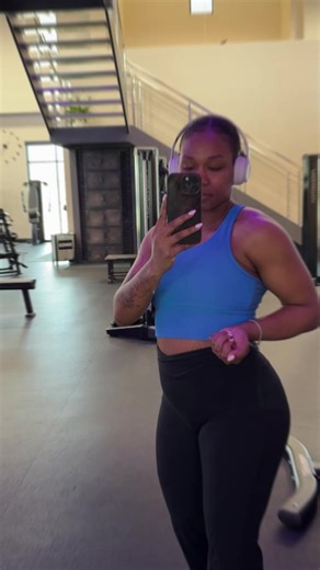 lu.lulemonnnn (@lu.lulemonnnn)’s videos with original sound - SojEdits - Seizch