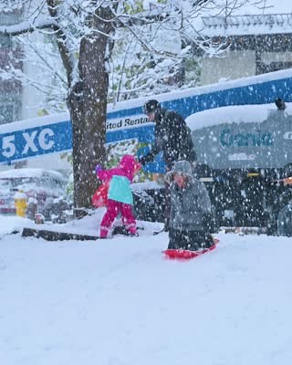 Wow! We got our first big snow of the season! See our live webcams at leavenworth.org/webcams . . . #bigsnow #freshsnow #Christmastown #Christmas #visitleavenworth #leavenworthwa #leavenworth #winter #snow #bavarianvillage #ski #sledding | Visit Leavenworth WA