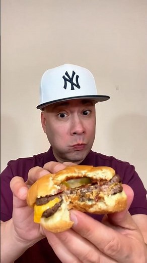 BIG BITE! WENDY’S® DOUBLE STACK! GET THAT BIGGIE BAG!