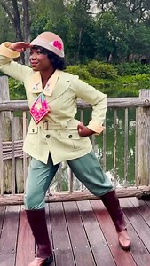 🐸 Disney News 🐸 Look at Tiana’s cute new outfit for Tiana’s Bayou Adventure! WE LOVE IT! — and we can’t wait for this attraction to open 😍 🎥 video courtesy of @disneyparks #disneyworld #disneyland #disneynews #disneygram #disneyfans #tianasbayouadventure #tiana #princessandthefrog #bayouadventure | WDW Magazine