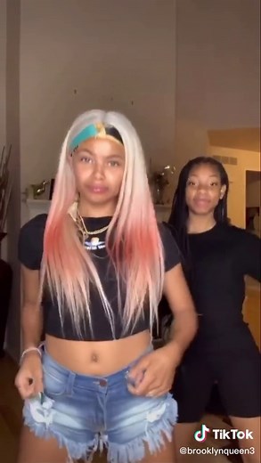 @officiallydaitime 🖤🖤