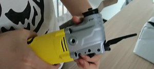 Watch How to operate the quick attach mechanism on Amazon Live