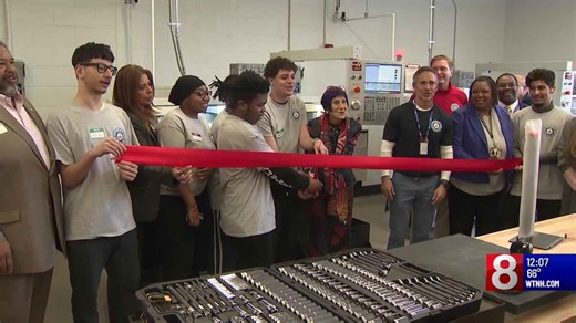 First-of-its-kind manufacturing lab opens at Hillhouse High School in New Haven