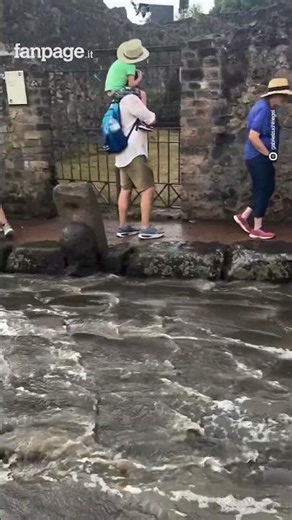 Pompei, violento acquazzone si abbatte sugli scavi