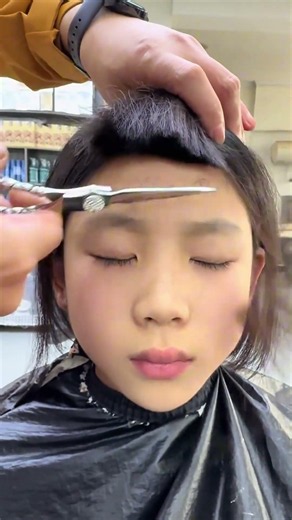 A haircut can change your face! #barbershop #wigs