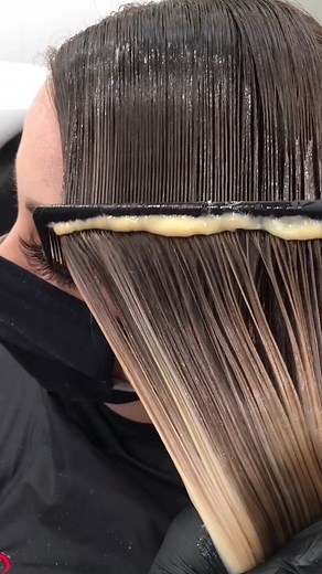 The toning process after lightening😍#sosatisfying #asmr #wella #hairtutorial #hairtutorials #hairflip #hairdye #hairstyles #pov #hairchallenge #hair