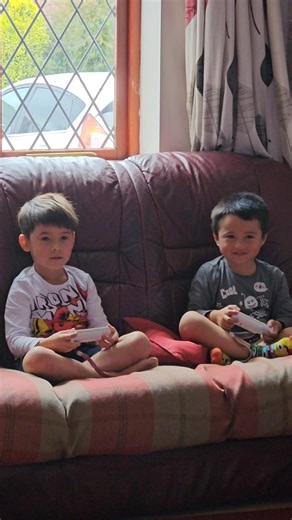 Playing Wii with Alexander 🥰 | Gen's Vlog