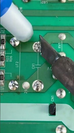 easy soldering tips. #solderingtutorial #solderingtips #desoldering #soldering #howtosoldering