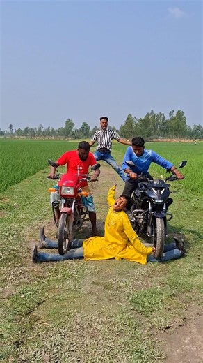 Robbing beggars sit on the streets with fake sails #funny