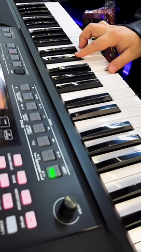 Mix Morena en un Korg EK-50 🤩 - Envíos a Todo el Perú 🇵🇪