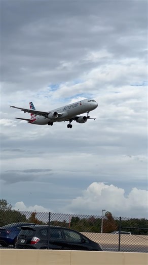 American A321 landing at MCO from Dallas Fort Worth.