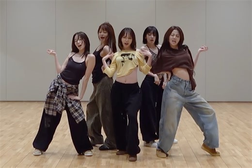 Watch: LE SSERAFIM Serves "SPAGHETTI" Piping Hot In New Dance Practice Video | Soompi