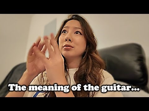 Fuslie puts her GUITAR in a charity auction went HILARIOUS