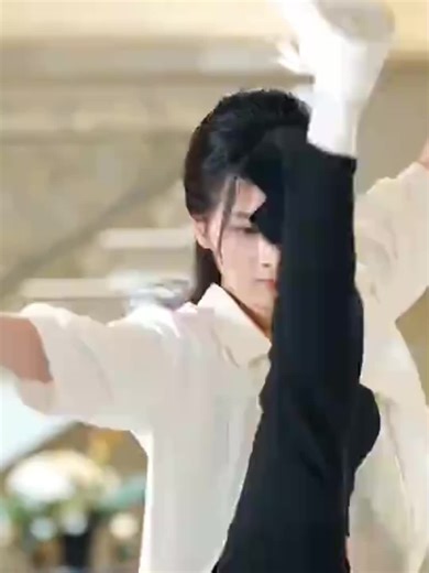 Qiso Dhab Ah: Adopting a Sister with a Diamond Crown