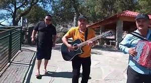 14K views · 568 reactions | Saludos amigos, excelente inicio d semana p todos.las mejor d las vibras.aqui les dejamos un vídeo a capela q grabamos en el divisadero de Urique Chihuahua, hermoso lugar la verdad. Tema: (De qué color es la suerte). Contrataciones : 6681370037/ 6681307398 | Superiores De Sinaloa Oficial | Facebook