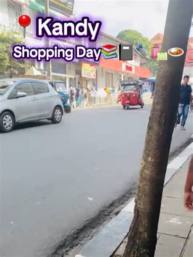 Exploring Kandy Town: A Shopping and Dining Adventure