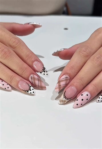 Polka Dot Nails: The Trend of 2023