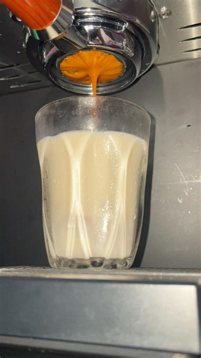 Espresso Shot เครื่องชงกาแฟ Cosmo CUBE #coffee #espresso #shorts #barista #latteart #youtubeshorts