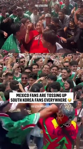 The Mexico and South Korea crossover continues (via X/joelkim, X/diegoyvey, X/guruchuirer) #mexico #southkorea #fifaworldcup