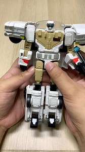 101K views · 1.9K reactions | How Ectotron Transforms the Fun: A Must-See Video! #Transformers #Ectotron #Autobots #Decepticons #ToyReview #ActionFigures #Collectibles #GeekCulture #FanFavorites #TransformersFans #Nostalgia #RobotHeroes | Chopper’s Toys | Facebook