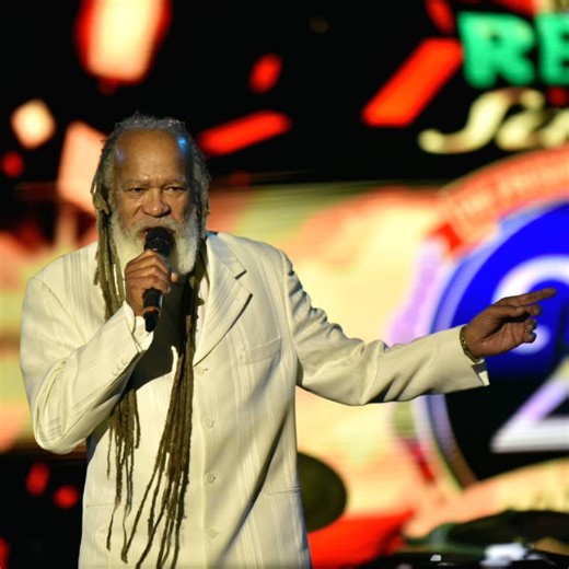 Ernie Smith has died