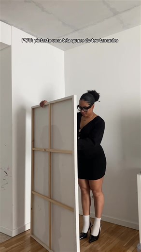 Paula (@thepaulaoliveira)’s videos with Love Me - JMSN