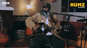 ⚫️Du jamais vu‼️ À flyer du GOAT Fally Ipupa est la 1ère chanson Rumba à atteindre 70 Millions de vues sur You tube #History Bravo El Prof 👏🏾🔥🔥🔥 Oh Rumba, oh Rumba l’Aigle domine pour 50ans👑🦅 Clip👉🏾 https://youtu.be/uRxg-J_BebI?si=4rNWbE5OAd8pVPdP | Central Buzz Congo CBC