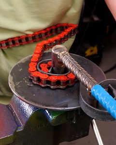 528K views · 551 reactions | Build A Bending Machine With Chain | DeMilked | Facebook