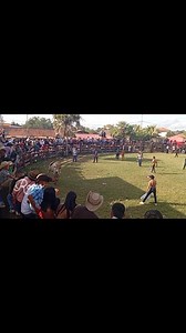 #Bolivia #Beni #trinidadbenibolivia #destinosconrocio Así son los jocheos de toros en la Chope Piesta Santísima Trinidad. Gentileza: Willan Jauregui | Destinos con Rocío