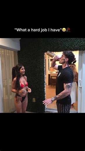 Jasper Clips on Instagram: "Bro wanted to get slapped😭 #funny #viral #slapped #feet #meme"