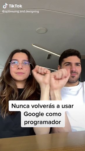 ¿Conocías esto? 🤔 Se trata de BlackBox, una extensión gratuita potenciada con inteligencia artificial que te permite encontrar cualquier código que estes buscando solo realizando una pregunta. ¡Así de rápido y sencillo! Úsala gratis ahora en VScode: 1) ir a VScode 2) instalar la extensión de la caja negra 3) tipo: // 4) escriba su pregunta y especifique el idioma 5) no olvides el “?“ 6) presione Tab para tomar la respuesta Comience a codificar de manera directa y súper precisa ahora 💨 #coding