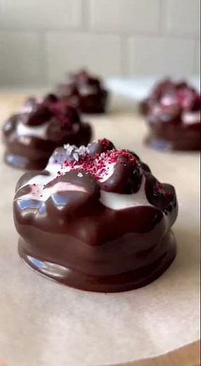 Chocolate Strawberry Yogurt Clusters