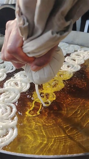 Instant Jalebi Recipe | How to Make Crunchy & Juicy Jalebi at Home | Foodworks